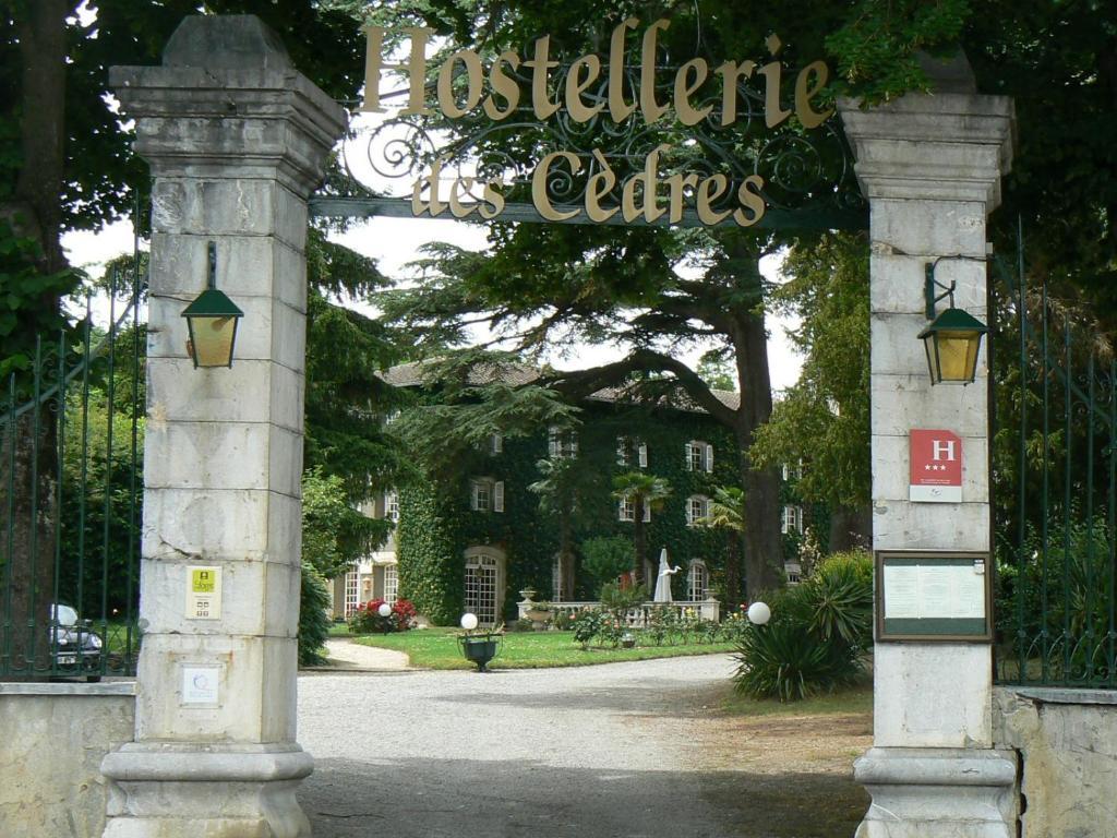 Hostellerie Des Cedres Hotel Villeneuve-de-Rivière